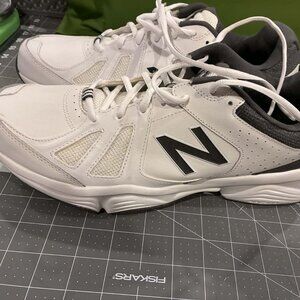 Men's New Balance Size 13 519 White Shoes